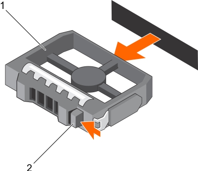 Cette figure illustre le retrait du cache de disque dur de 3,5 pouces